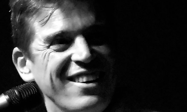 Javier Ojeda (Danza Invisible)  Trío acústico