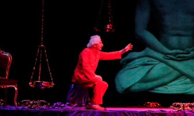 Teatro. El brujo: Autobiografía de un Yogui