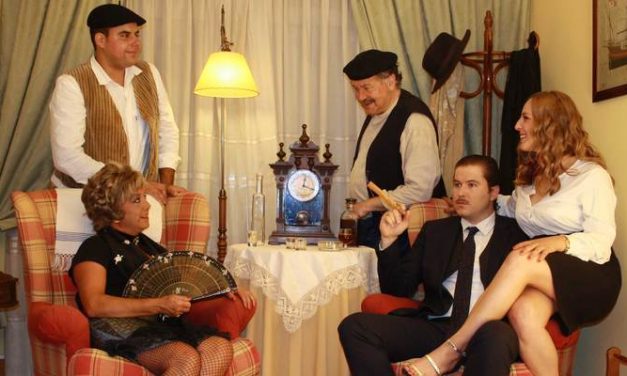 Teatro. La Farola de Gijón: La Maxa de la primera vez