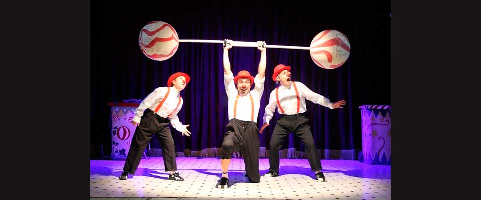 Teatro: Circo Bomboloni. Higiénico Papel