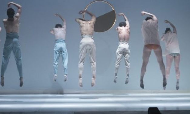 Danza. LAMOV: Tempus fugit