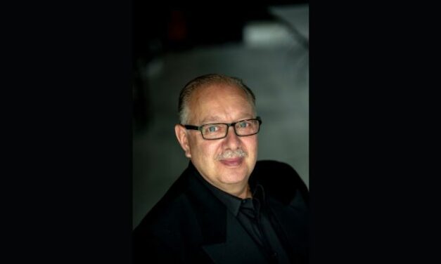 TANGOS, BOLEROS… Y OTRAS CANCIONES – Emilio Menéndez