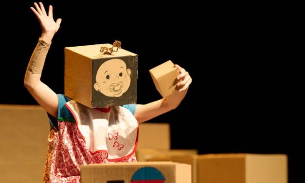 Teatro familiar – Luz de gas: Luna