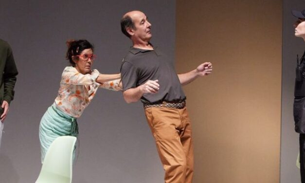 Teatro – Vaivén producciones: Redada familiar (una comedia para no fiarse de nadie)