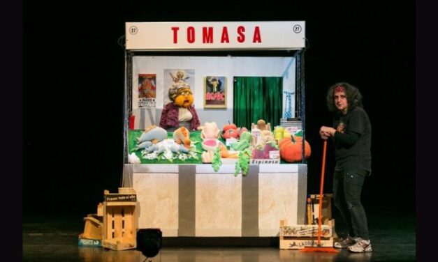 Teatro de calle – Cazando Gamusinos: ¡Ay pera, perita, pera!